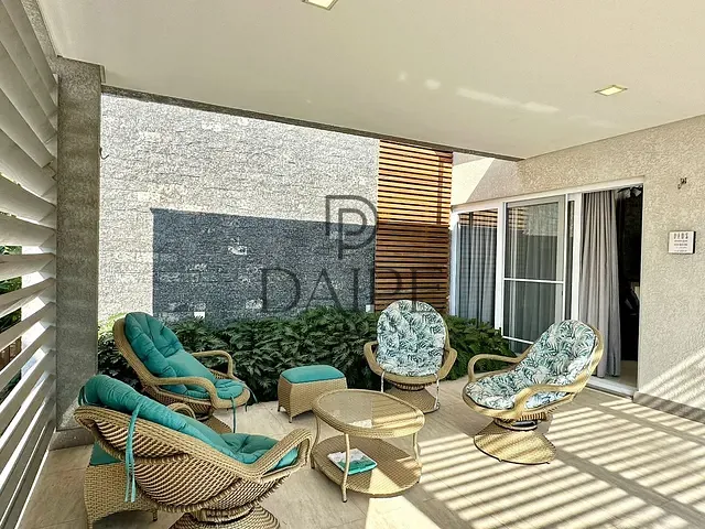 Casa com 365m² 3 quartos e 3 banheiros, à venda, no bairro 00 em Capão da Canoa