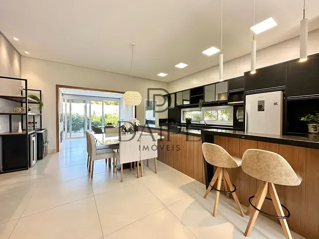 Casa com 365m² 3 quartos e 3 banheiros, à venda, no bairro 00 em Capão da Canoa