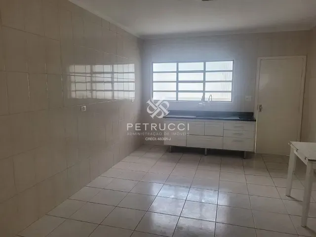 Casa 2 quartos e 1 banheiro, para alugar, no bairro Santa Paula em São Caetano do Sul