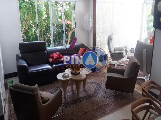 Sobrado com 468m² 5 quartos e 8 banheiros, à venda, no bairro Residencial Aldeia do Vale em Goiânia