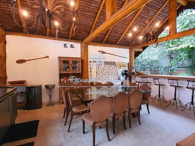 Casa com 1048m² 4 quartos e 6 banheiros, à venda, no bairro Jardim Marajoara em São Paulo
