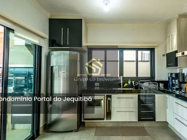 Casa com 346m² 3 quartos e 5 banheiros, à venda, no bairro Colina dos Pinheiros em Valinhos