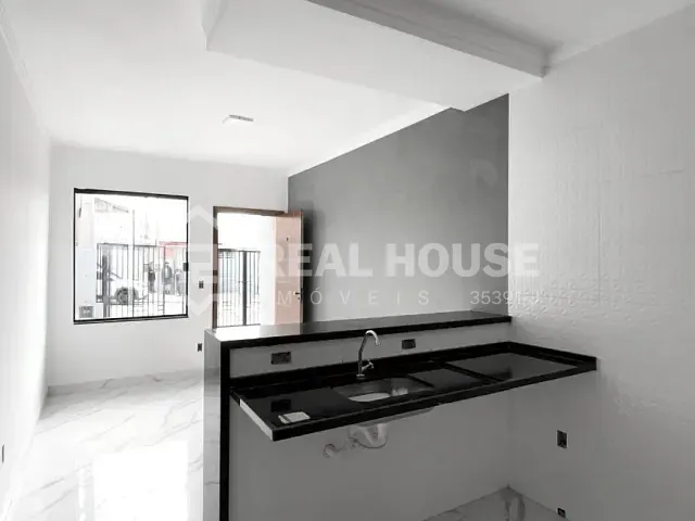 Casa 1 quarto e 1 banheiro, à venda, no bairro Jardim Cardoso em Sorocaba