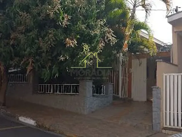 Casa com 352m² 5 quartos e 2 banheiros, à venda, no bairro Vila Rica em Guaxupé