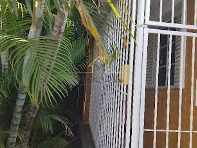 Casa com 352m² 5 quartos e 2 banheiros, à venda, no bairro Vila Rica em Guaxupé