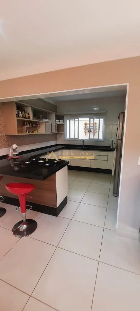 Casa, 3 quartos, 243 m² - Foto 34