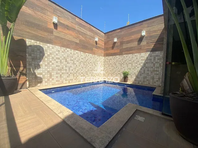 Casa com 300m² 3 quartos e 1 banheiro, à venda, no bairro Jardim Amália em Volta Redonda