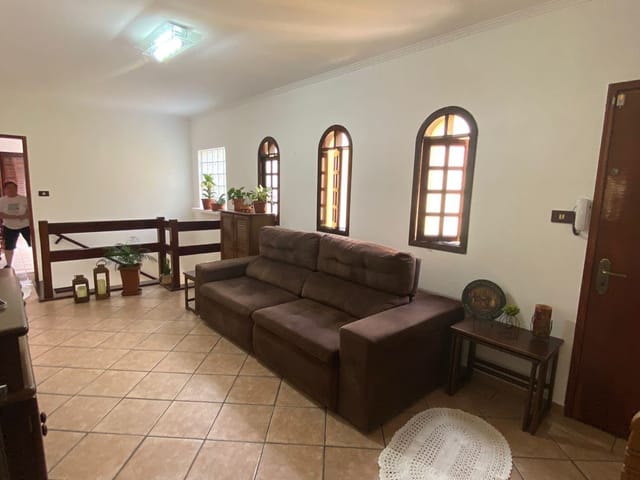 Casa 3 quartos e 4 banheiros, à venda, no bairro Parque Continental II em Guarulhos
