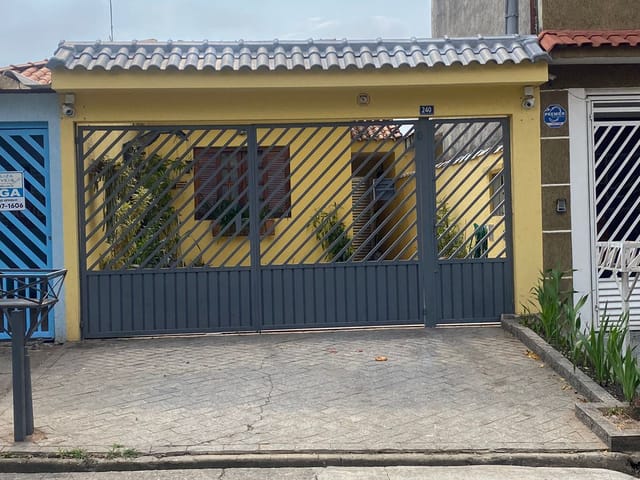 Casa 3 quartos e 4 banheiros, à venda, no bairro Parque Continental II em Guarulhos