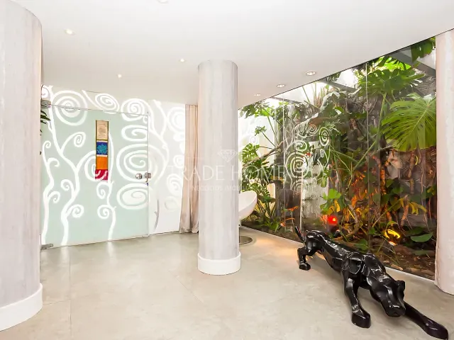 Casa 3 quartos e 4 banheiros, à venda, no bairro Centro em Curitiba