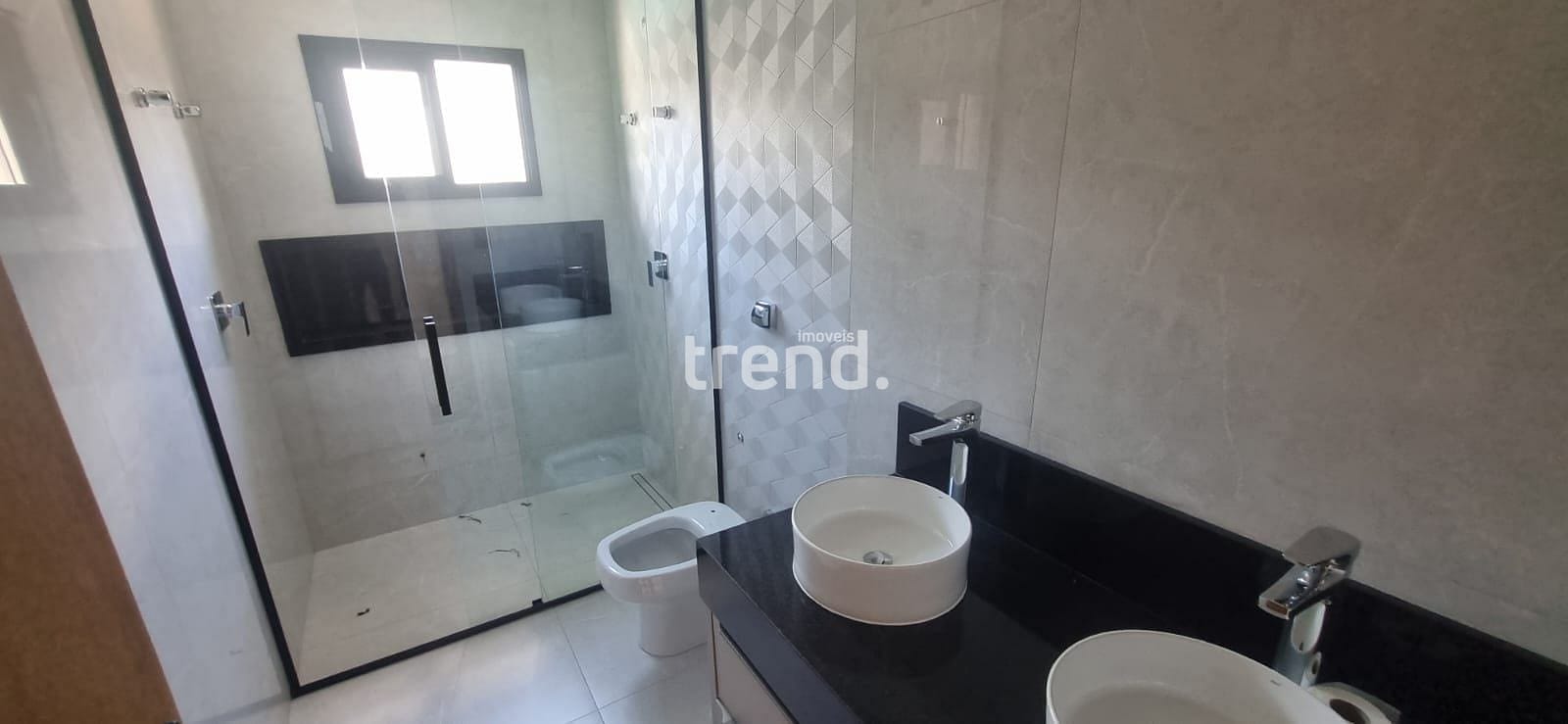 Casa à venda com 3 quartos, 211m² - Foto 14