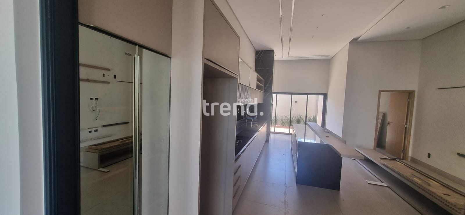 Casa à venda com 3 quartos, 211m² - Foto 23