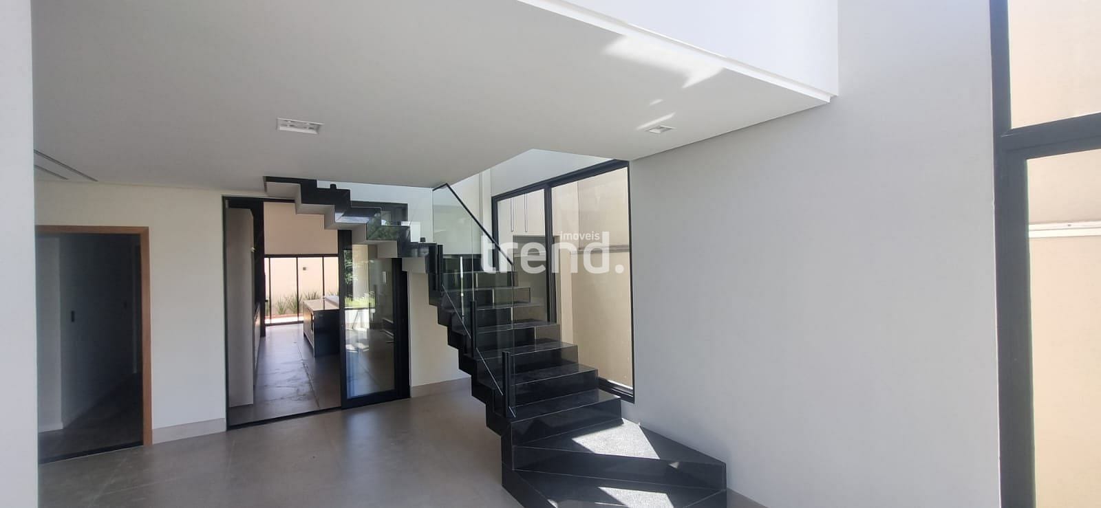 Casa à venda com 3 quartos, 211m² - Foto 11