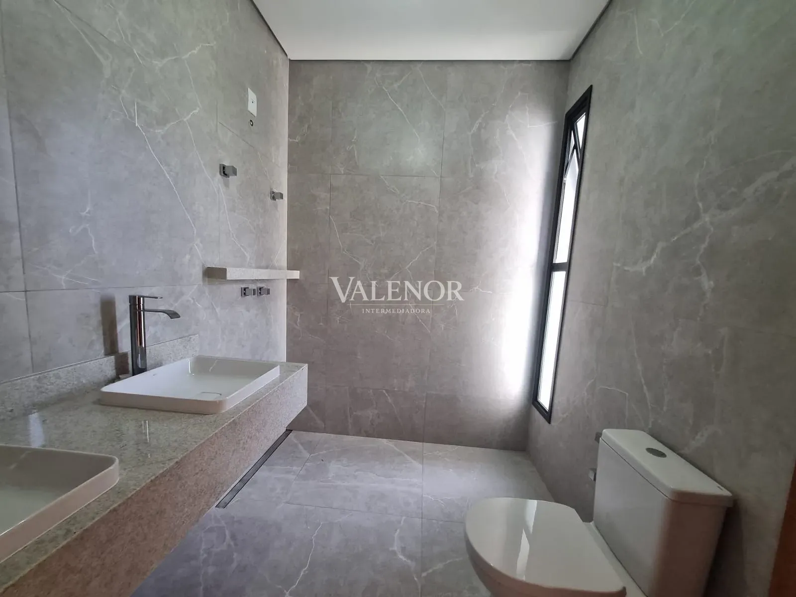 Casa, 3 quartos, 250 m² - Foto 13