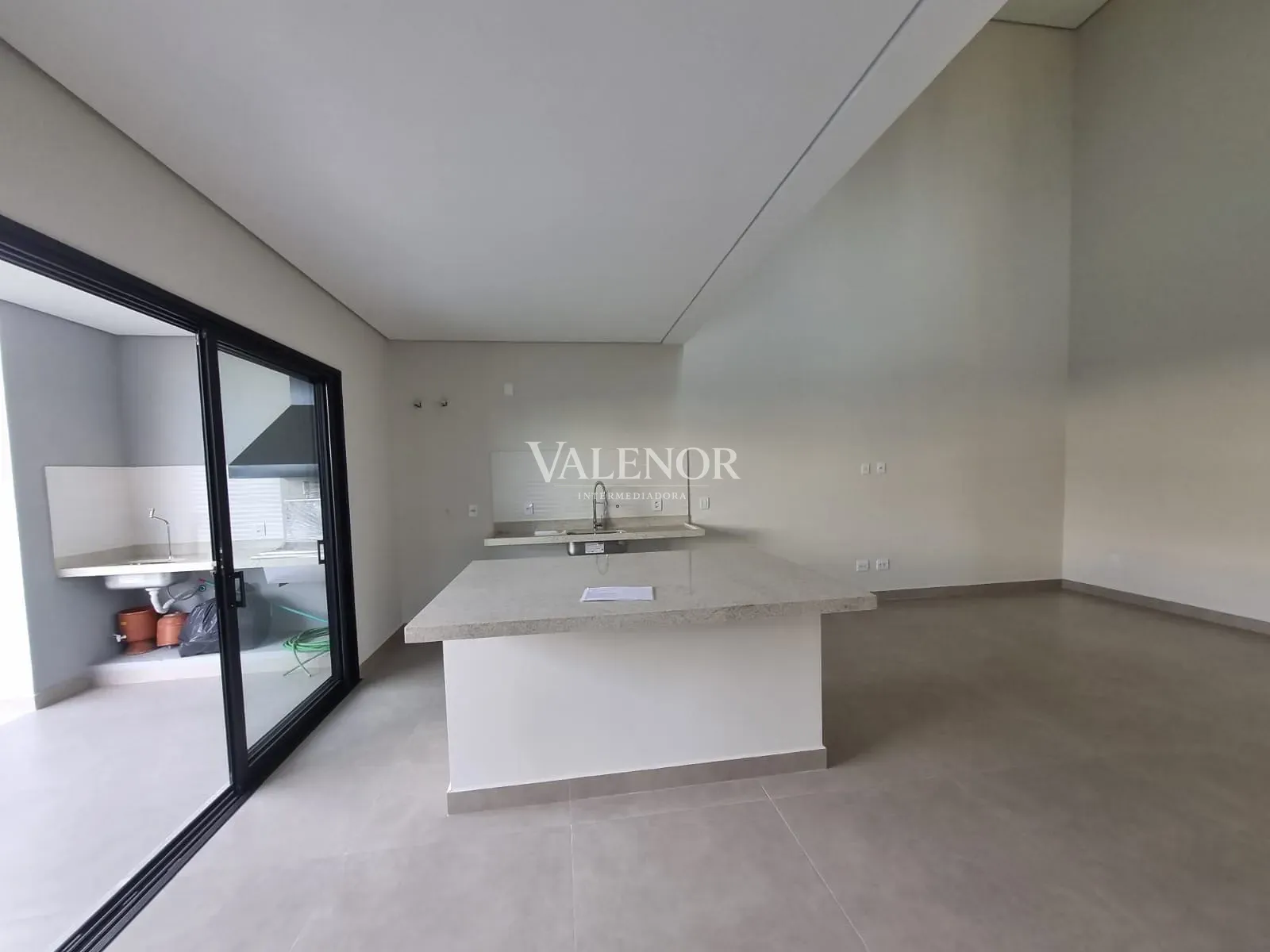Casa, 3 quartos, 250 m² - Foto 4
