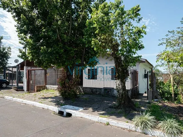 Casa com 160m² 4 quartos e 2 banheiros, à venda, no bairro Canudos em Novo Hamburgo