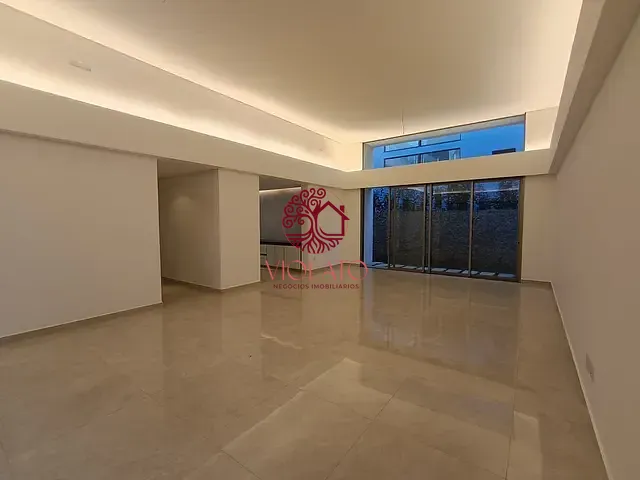 Casa com 545m² 4 quartos e 4 banheiros, à venda ou para alugar, no bairro Gran Royalle em Lagoa Santa