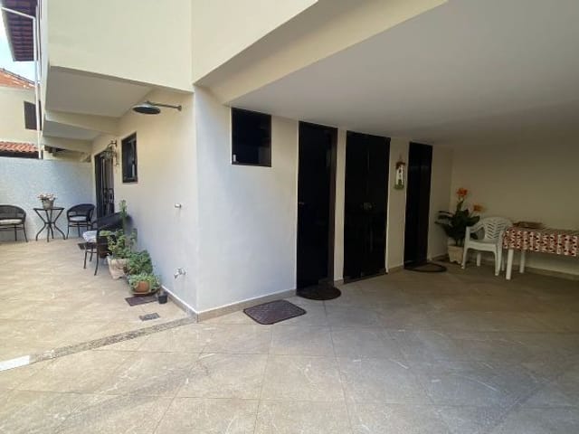 Casa com 700m² 3 quartos e 2 banheiros, à venda, no bairro Jardim Caiçara em Cabo Frio