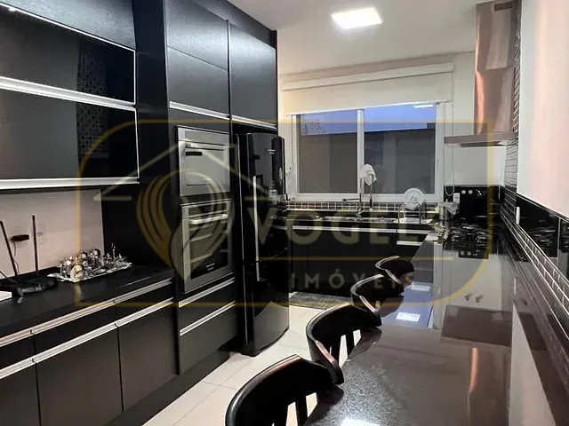 Casa 3 quartos e 5 banheiros, à venda, no bairro Parque Residencial Nova Holanda em Holambra