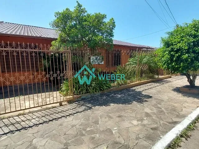 Casa com 858m² 10 quartos e 4 banheiros, à venda, no bairro Ideal em Novo Hamburgo