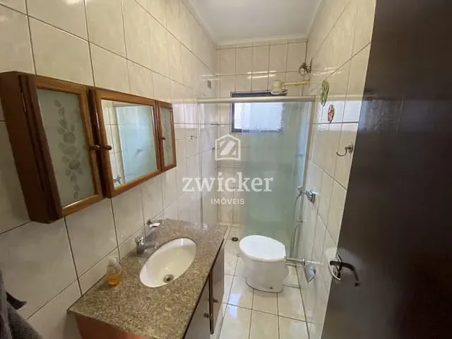 Casa com 150m² 3 quartos e 3 banheiros, à venda ou para alugar, no bairro Vila Souto em Bauru