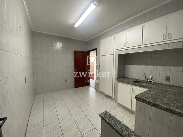 Casa com 150m² 3 quartos e 3 banheiros, à venda ou para alugar, no bairro Vila Souto em Bauru