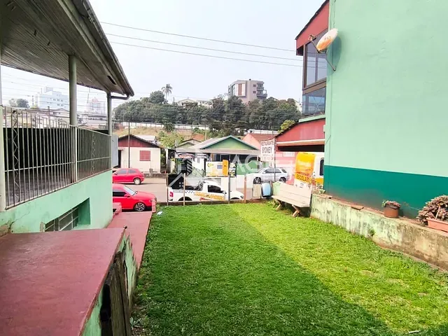 Casa à venda, no bairro Ceramica em Erechim