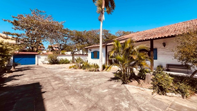 Casa 3 quartos e 3 banheiros, à venda ou para alugar, no bairro Palmeiras em Cabo Frio