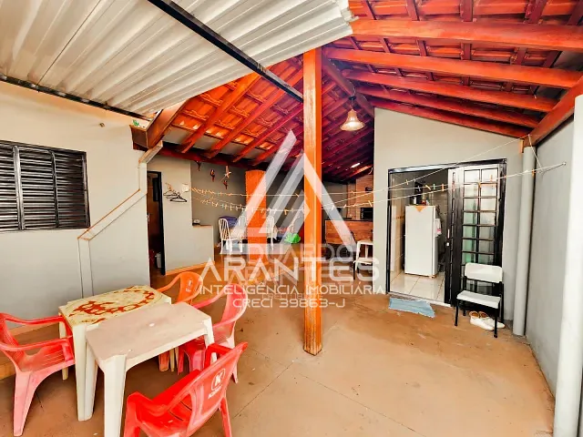 Casa 2 quartos e 2 banheiros, à venda, no bairro Conjunto Habitacional Michel Jorge Naben em Barretos