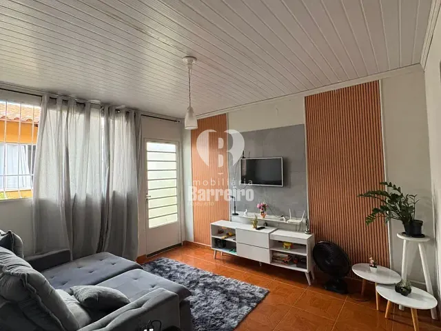 Casa 2 quartos e 1 banheiro, à venda, no bairro Distrito Industrial do Jatobá (Barreiro) em Belo Horizonte