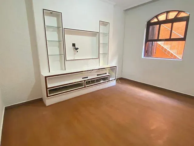 Casa 4 quartos e 4 banheiros, para alugar, no bairro Quintas das Avenidas em Juiz de Fora