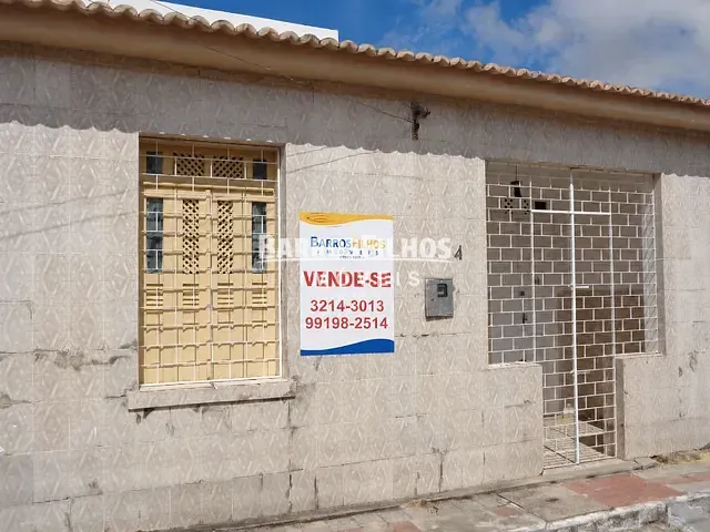 Casa com 60m² 2 quartos e 1 banheiro, à venda, no bairro São José em Aracaju