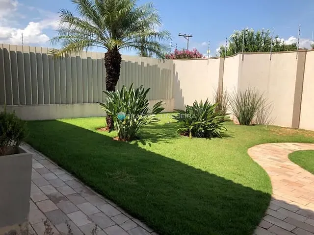 Casa com 1050m² 4 quartos e 3 banheiros, à venda, no bairro Parque dos Passaros em São José do Rio Preto