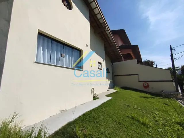 Casa 3 quartos e 3 banheiros, à venda ou para alugar, no bairro Jardim Villaça em São Roque