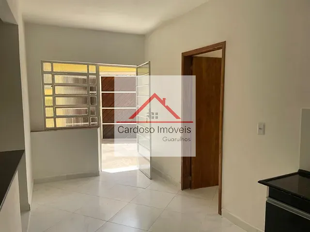 Casa 3 quartos e 1 banheiro, à venda, no bairro Vila Augusta em Guarulhos