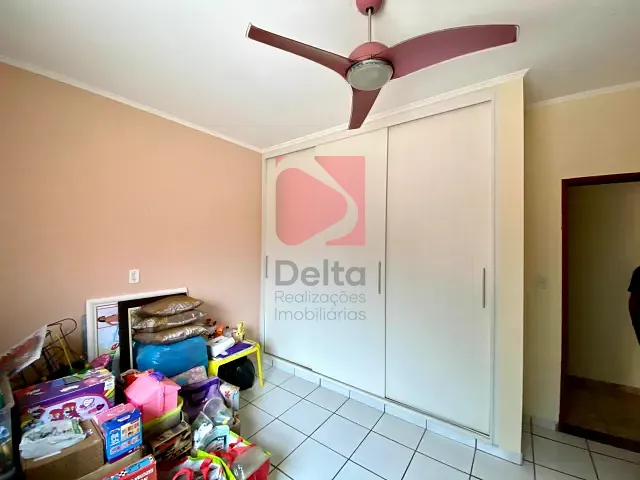 Casa 3 quartos e 1 banheiro, à venda, no bairro Jardim Residencial Las Palmas em Porto Ferreira