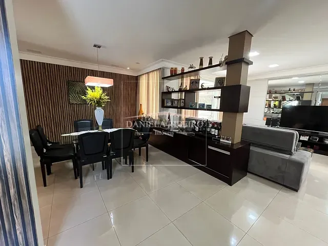 Casa com 730m² 4 quartos e 6 banheiros, à venda, no bairro Vivendas do Arvoredo em Londrina