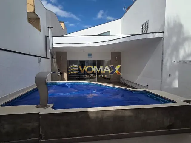 Casa 3 quartos e 6 banheiros, à venda, no bairro Jardim Marabá em Itapetininga