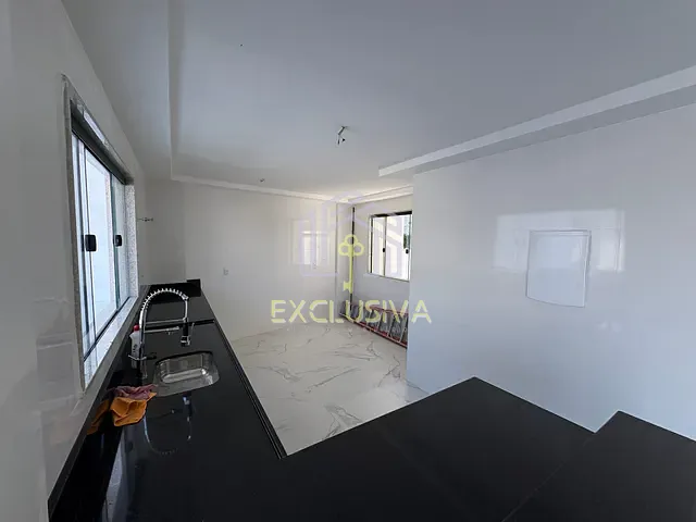 Casa com 300m² 3 quartos e 6 banheiros, à venda, no bairro Jardim Guanabara em Rio de Janeiro