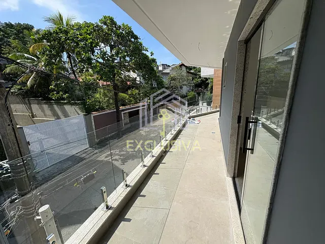 Casa com 300m² 3 quartos e 6 banheiros, à venda, no bairro Jardim Guanabara em Rio de Janeiro