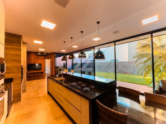 Casa com 525m² 3 quartos e 4 banheiros, à venda, no bairro Ecoville em Dourados