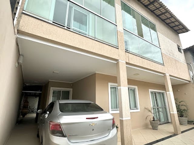 Casa com 250m² 5 quartos e 5 banheiros, à venda, no bairro Morada de Laranjeiras em Serra