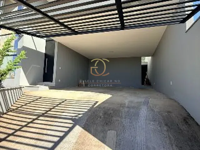 Casa 4 quartos e 3 banheiros, à venda, no bairro Santa Cruz em Valença