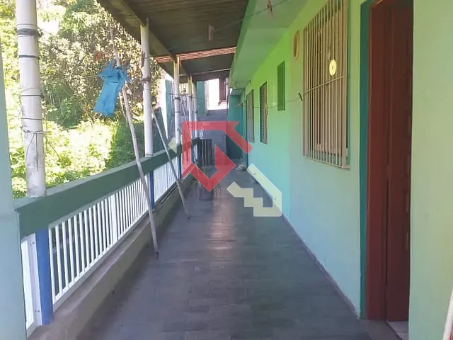 Casa com 202m² 2 quartos e 1 banheiro, à venda, no bairro Jardim Guapituba em Mauá