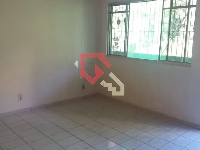 Casa com 202m² 2 quartos e 1 banheiro, à venda, no bairro Jardim Guapituba em Mauá