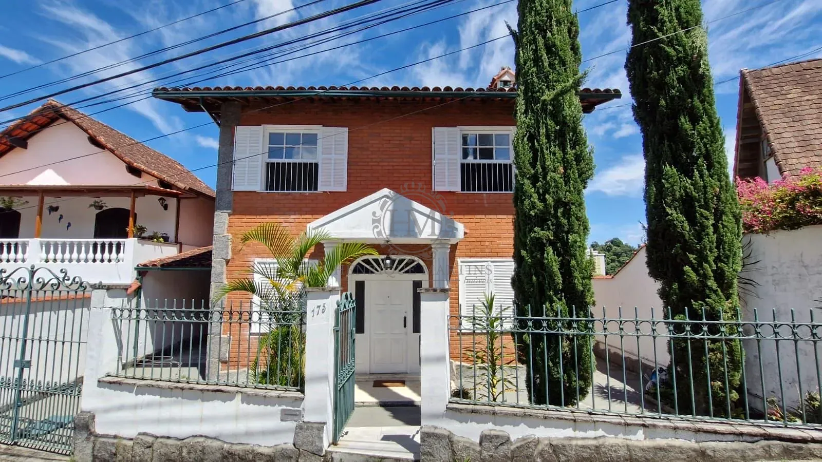 Casa, 5 quartos, 356 m² - Foto 1