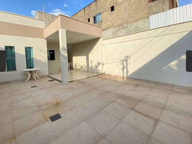 Casa com 360m² 3 quartos e 2 banheiros, à venda, no bairro Residencial Buriti em Senador Canedo