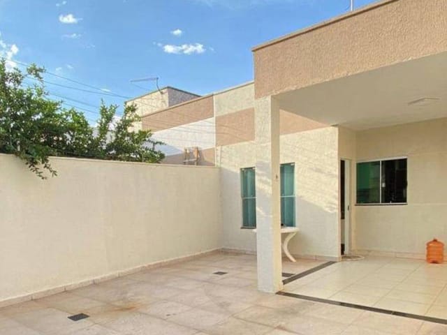 Casa com 360m² 3 quartos e 2 banheiros, à venda, no bairro Residencial Buriti em Senador Canedo