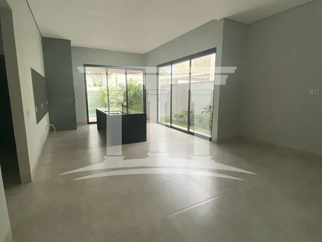 Casa com 390m² 3 quartos e 1 banheiro, à venda, no bairro Residencial Aquarela Brasil em Sinop