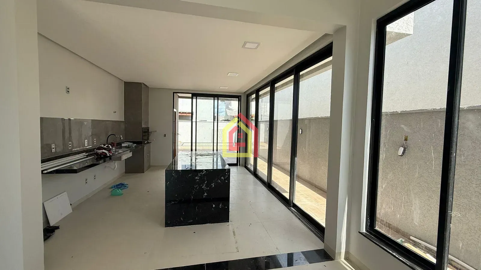 Casa à venda com 3 quartos, 3 suítes, 2 vagas e 171m² no MIrante do Vale, Marabá (PA) — foto 3 de 12